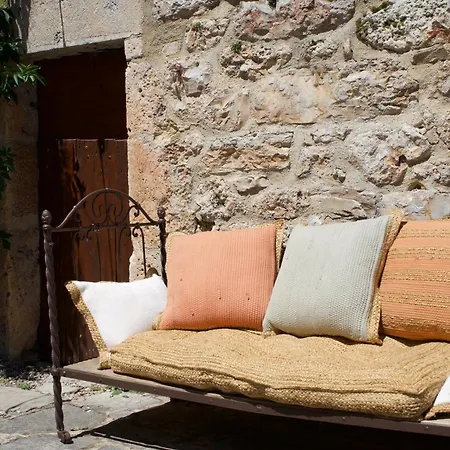 B&B Aux Coeurs Du Mejean 3*